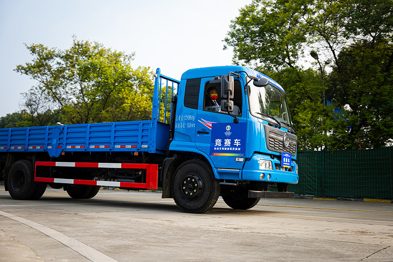 #小通帶你看大賽 緊張？刺激？賽前練兵第2天，記者跟隨裁判組長(zhǎng)上車(chē)體驗(yàn)了一把選手視角，一起來(lái)看看吧